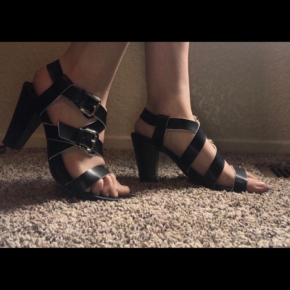 Christian Siriano Strappy Block Heels S7.5 Women